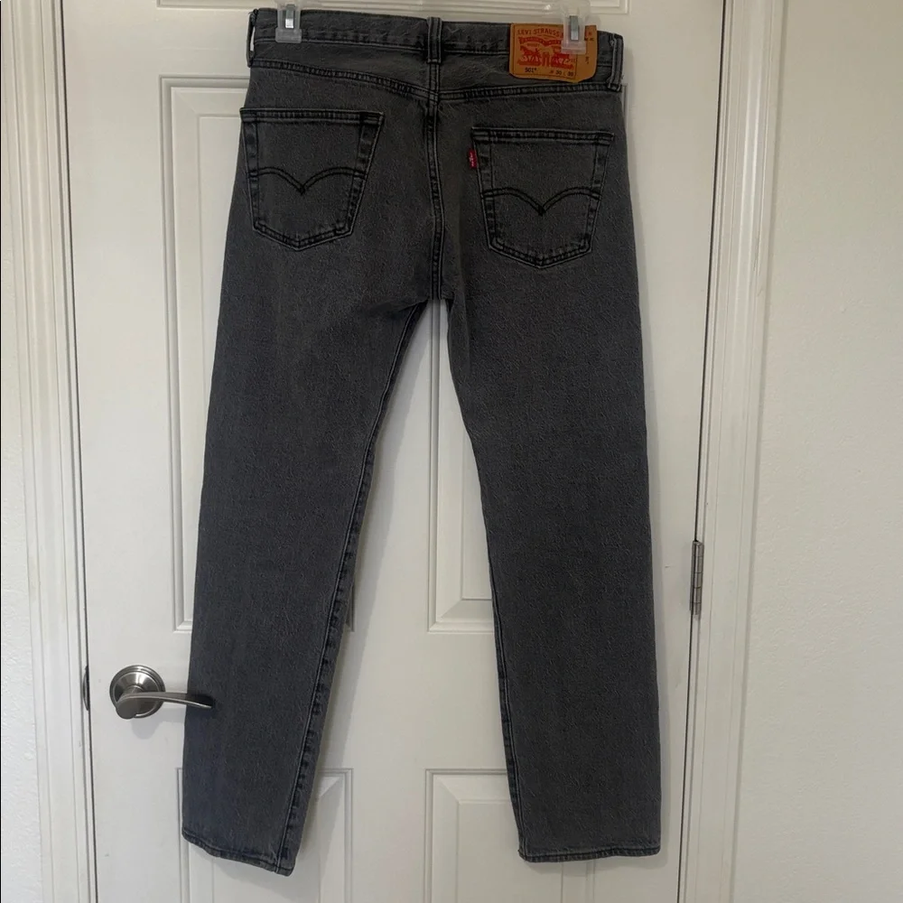 Men’s Levi’s 501 Jeans Size 30x30 Gray - Picture 2 of 8